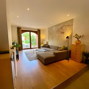 https://spacious-holiday-home.bruges-hotels.info